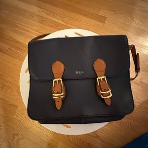 Beautiful crossbody Lauren Ralph Lauren